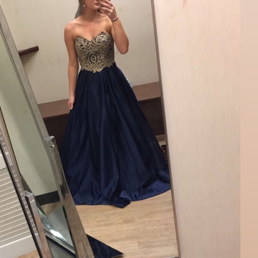 Prom dress